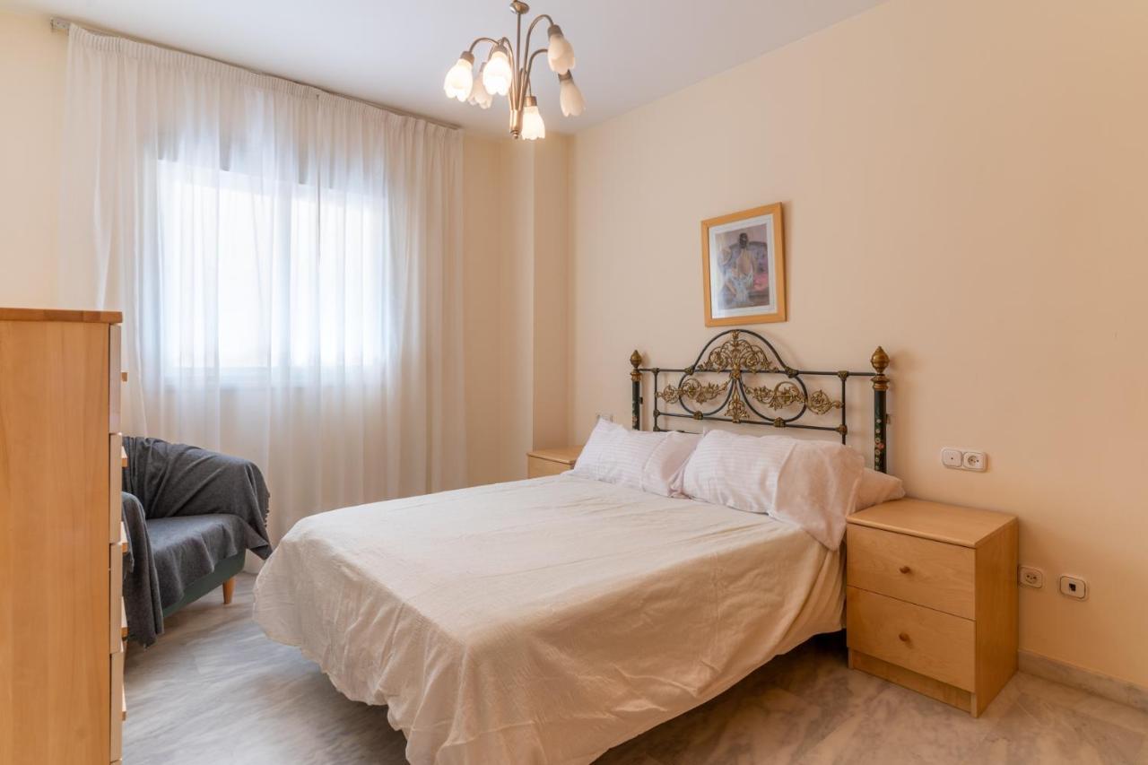 Estepona Beachside Apartment Exterior photo